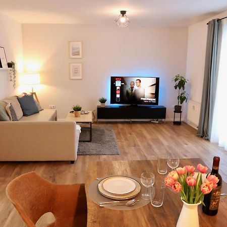 Geraeumiges 2R City-Apartment Uninaehe Mit Tv Streaming, Terrasse 马格德堡 外观 照片