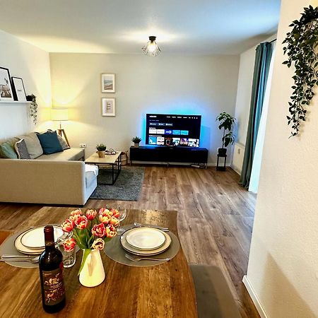 Geraeumiges 2R City-Apartment Uninaehe Mit Tv Streaming, Terrasse 马格德堡 外观 照片