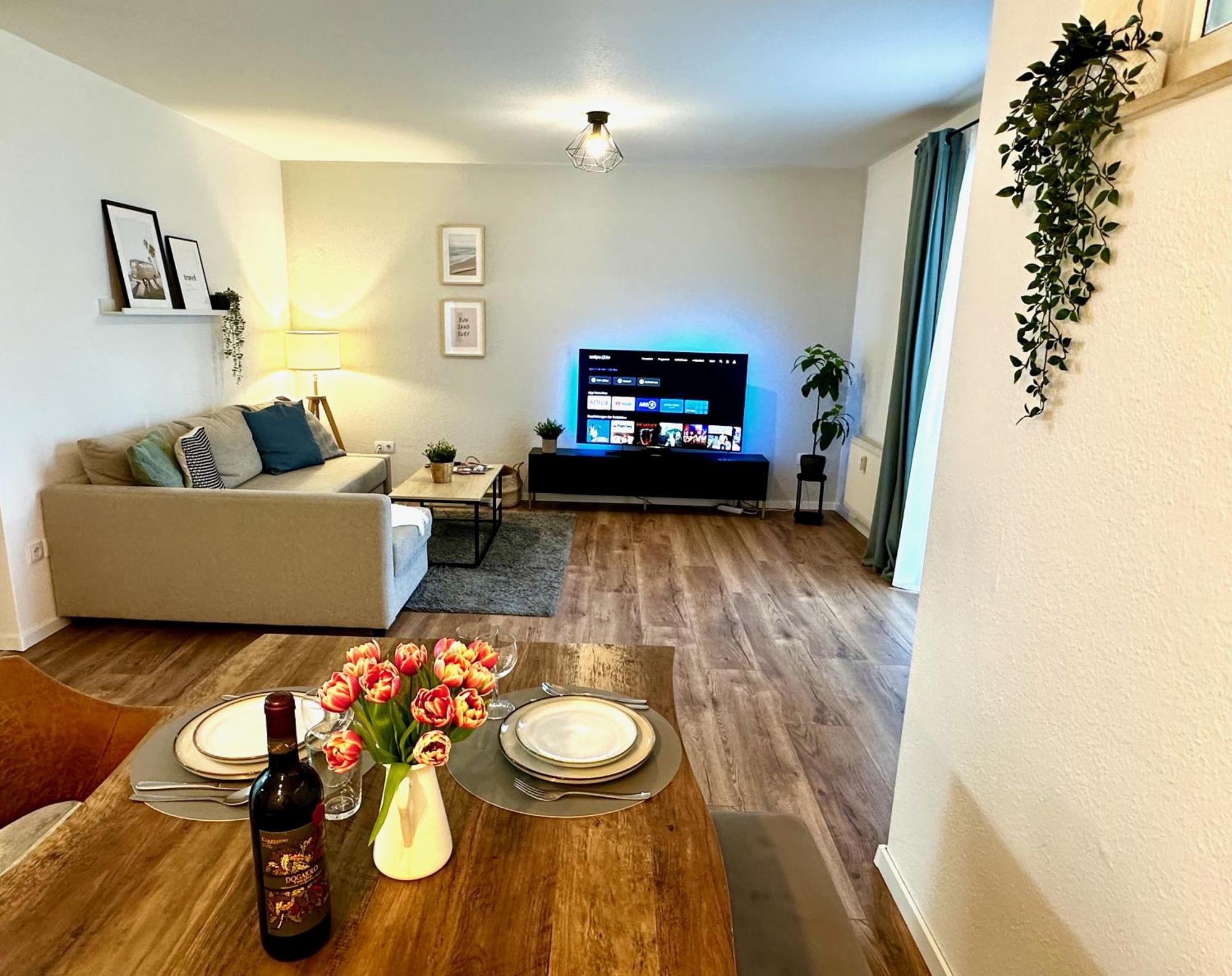 Geraeumiges 2R City-Apartment Uninaehe Mit Tv Streaming, Terrasse 马格德堡 外观 照片